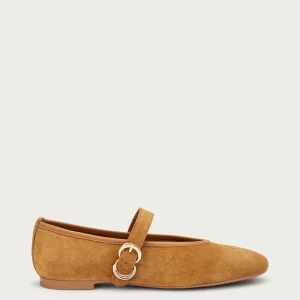 Ballerina in suede